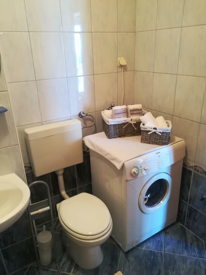 Cozy Apartmant With A Sea View In Орашац Экстерьер фото